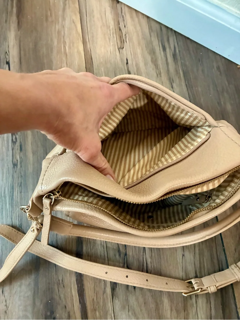 Kate Spade Cobble Hill Little Curtis Beige Pebbled leather Handbag